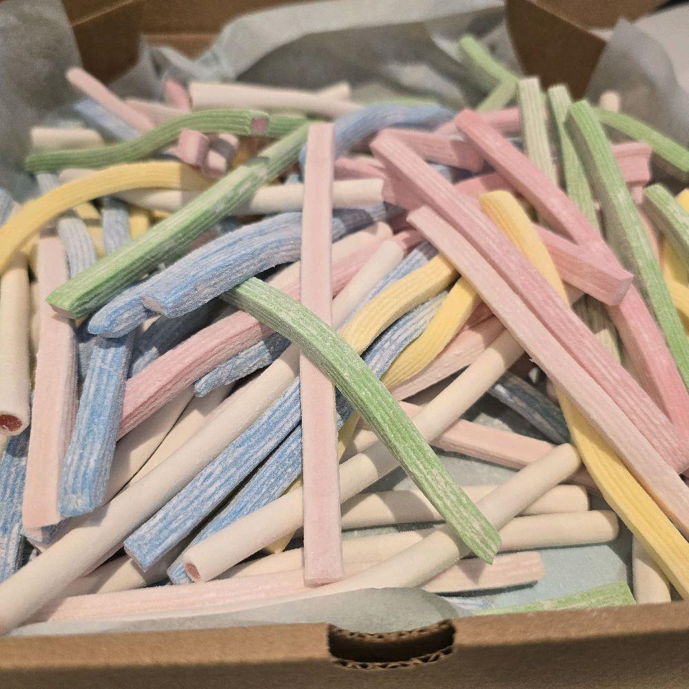 Plank sweets selection - Rayadito, trending viral sweets. Tasty sweet treats.