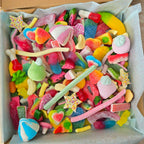New job Gift box - Pick n mix gift box! 1KG gift box perfect for every age. Congratulations sweet box