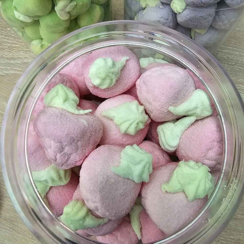 Mallow mix selection! Your favourite fizzy sweets in a 600gram pick n mix box perfect for yourself or loved one.