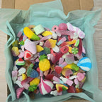 1 KG GLUTEN FREE Pick n Mix Sweets Mix - Unique Mix of Your Favourites and Unusual Sweets in Gift Box - Snack, Bonbon