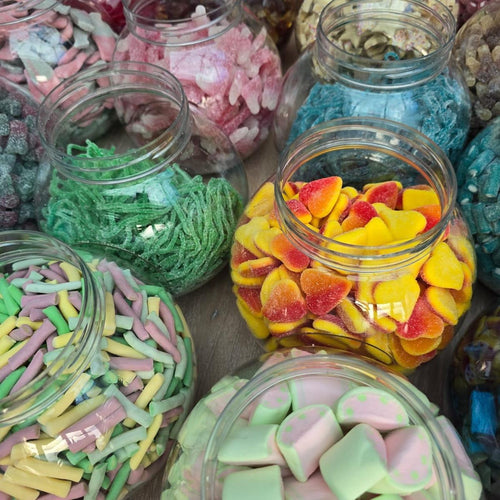 1 KG Pick n Mix Sweets - Unique Mix of Your Favourites and Unusual Sweets in Gift Box. Candy