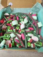 1 KG Pick n Mix Sweets Packed LIVE - Unique Mix of Your Favourites and Unusual Sweets in craft Box. Candy
