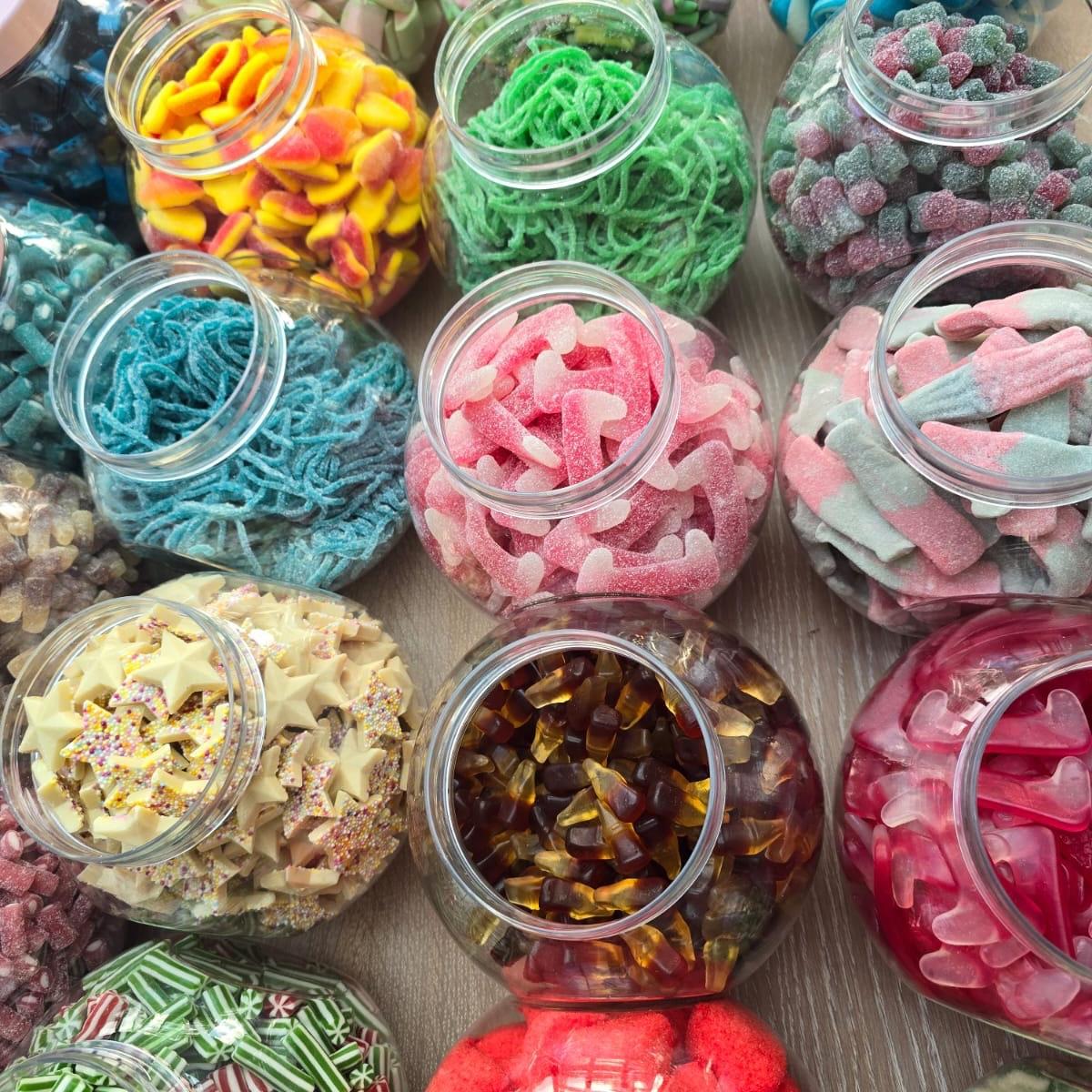 1 KG Pick n Mix Sweets Packed LIVE - Unique Mix of Your Favourites and Unusual Sweets in craft Box. Candy