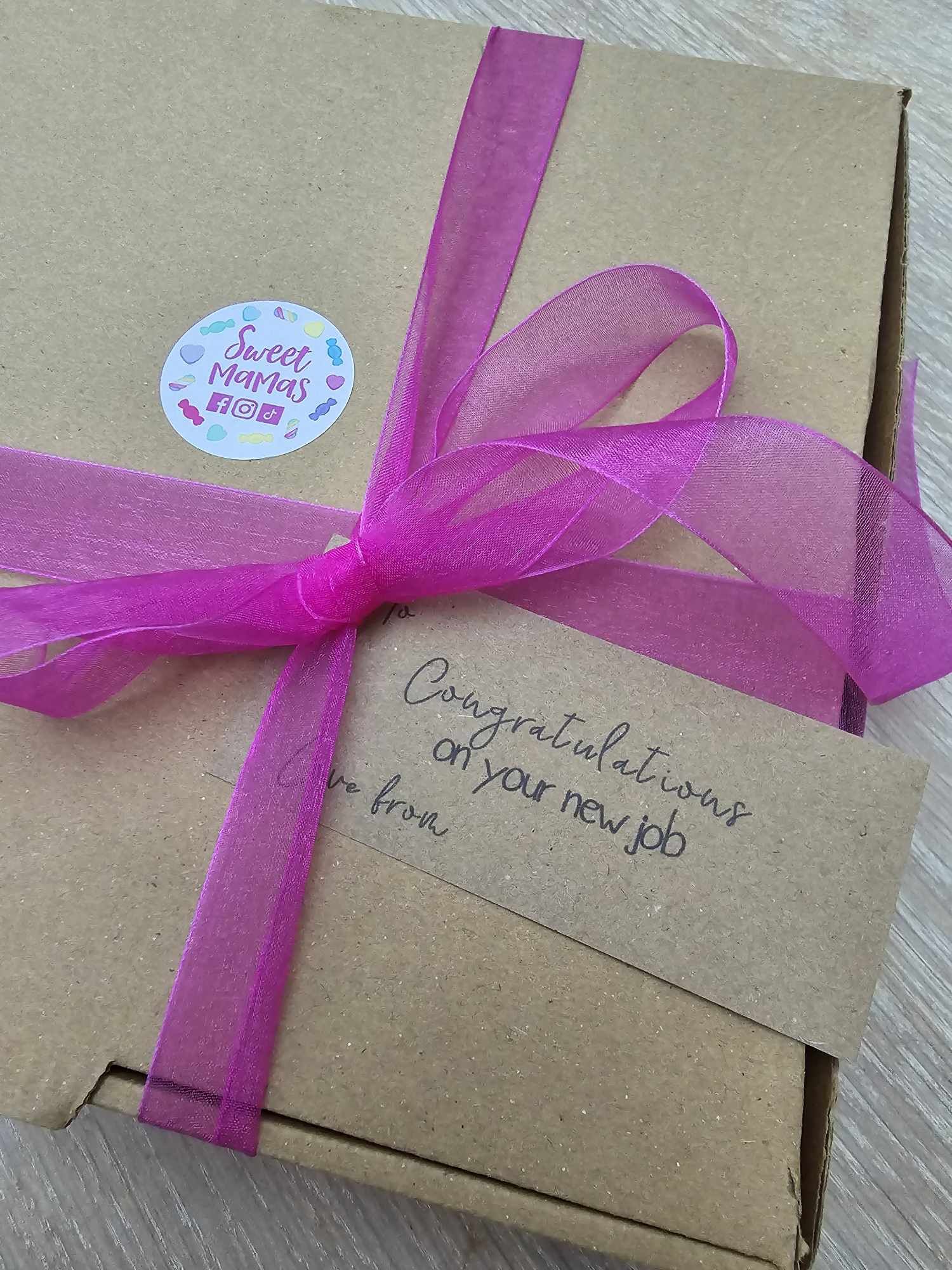 1 KG Pick n Mix Sweets Packed LIVE - Unique Mix of Your Favourites and Unusual Sweets in craft Box. Candy